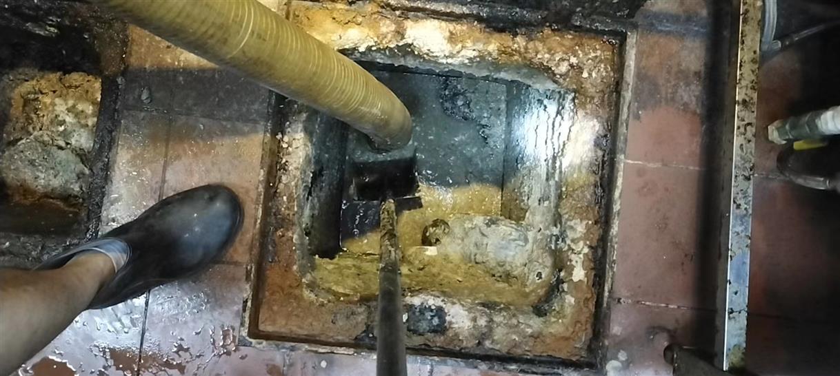 都江堰化油池清理-污水池清掏