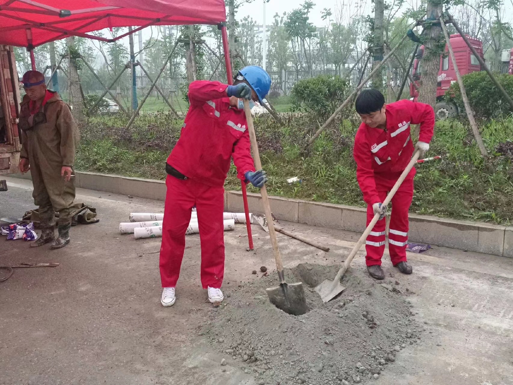 都江堰管道疏通哪家好】及时进行市政管道清淤
